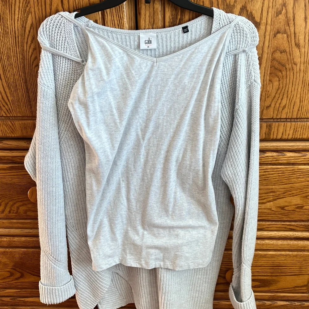 CAbi Soft Gray Knit V-Neck Sweater with cami. - Picture 3 of 4